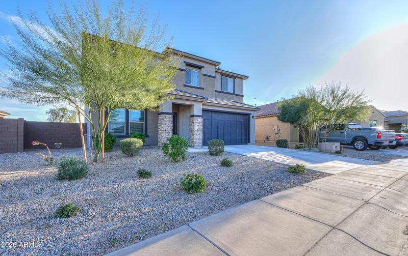 43653 W CYPRESS Lane