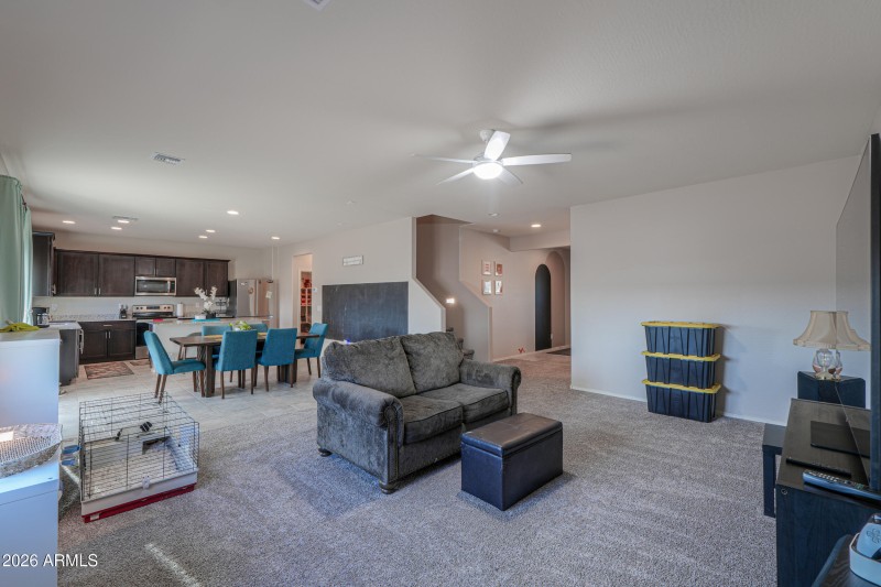 43653 W CYPRESS Lane