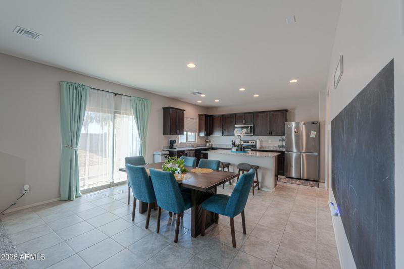 43653 W CYPRESS Lane