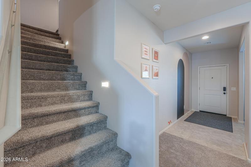 43653 W CYPRESS Lane