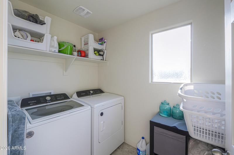 43653 W CYPRESS Lane