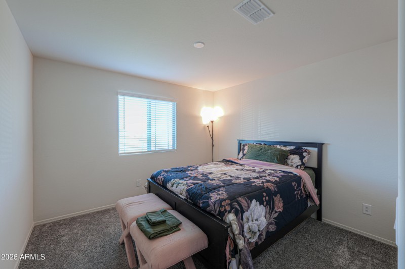 43653 W CYPRESS Lane