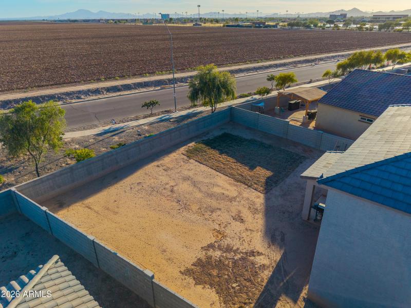 43653 W CYPRESS Lane