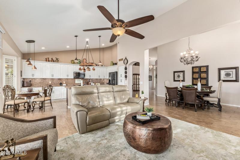 7184 Foothill Dr - 9 - Great Room