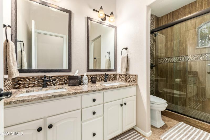 7184 Foothill Dr - 32 - Bathroom