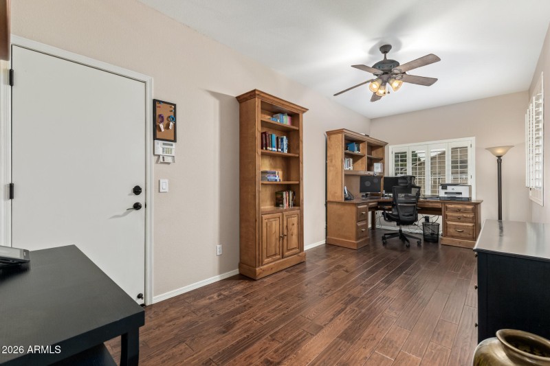 7184 Foothill Dr - 34 - Office