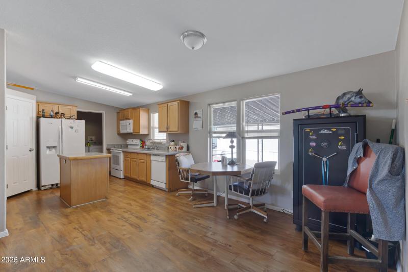 2200 N Delaware Dr-9