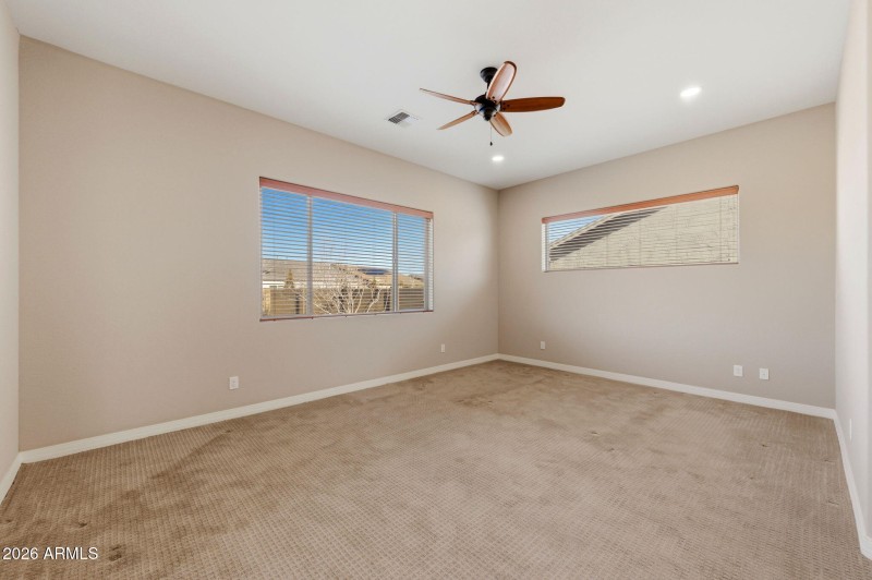 21-Primary Bedroom (1)