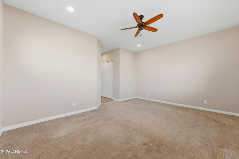 22-Primary Bedroom (2)