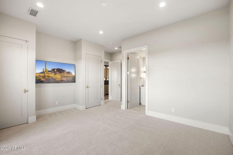 25-web-or-mls-4863-ascent-dr