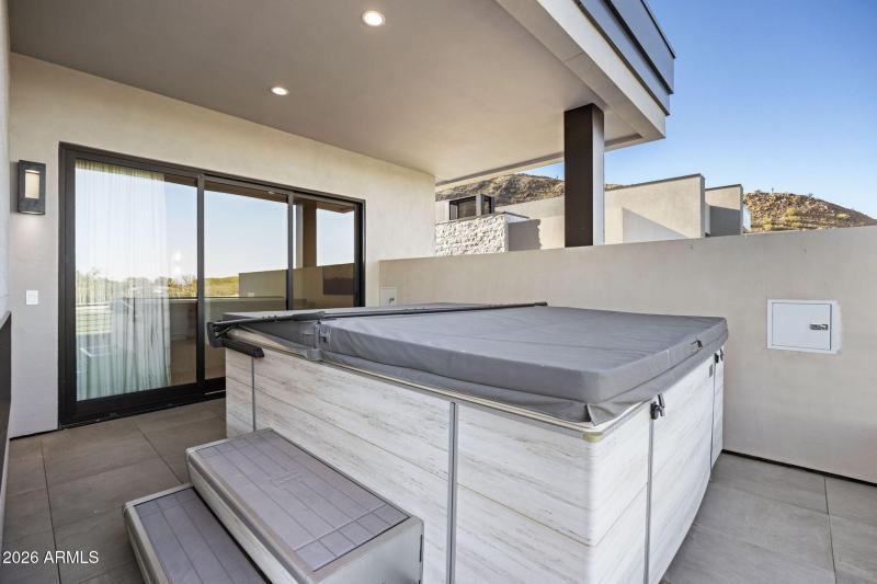 38-web-or-mls-4863-ascent-dr