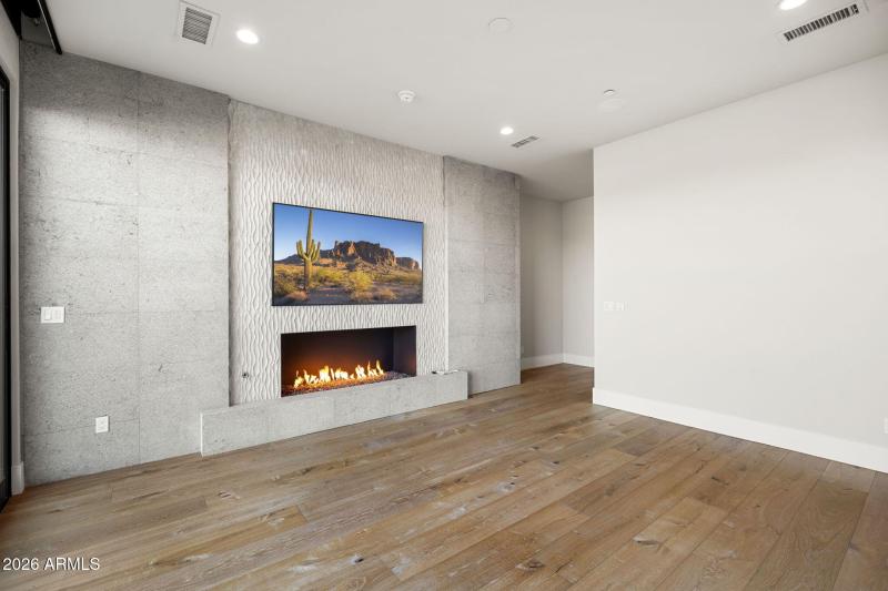 46-web-or-mls-4863-ascent-dr