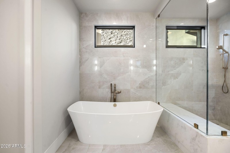 47-web-or-mls-4863-ascent-dr