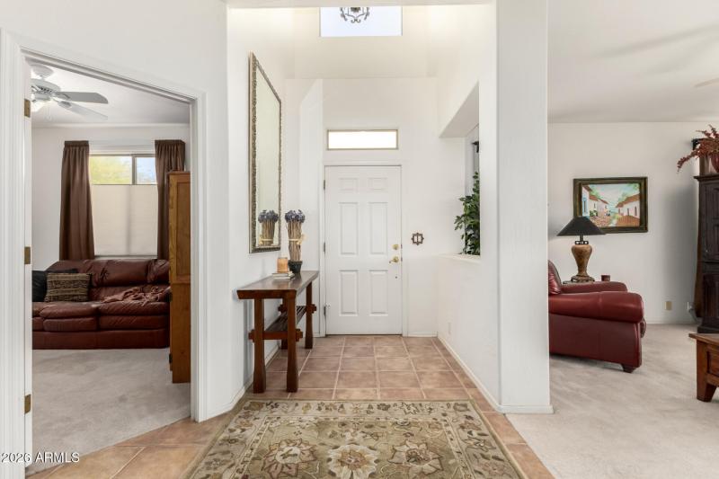 Den-Office to the left