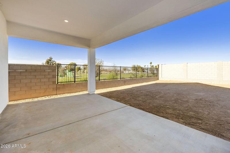LARGE COVERED BACK PATIO