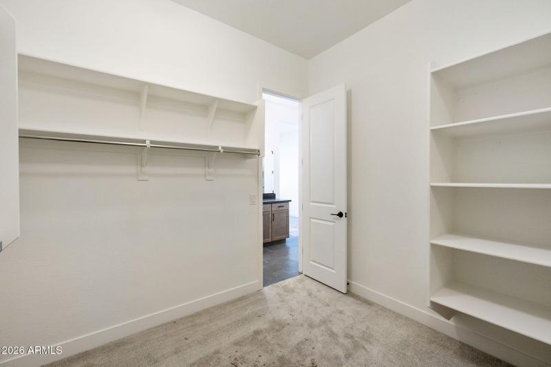 OWNER'S WALK IN CLOSET