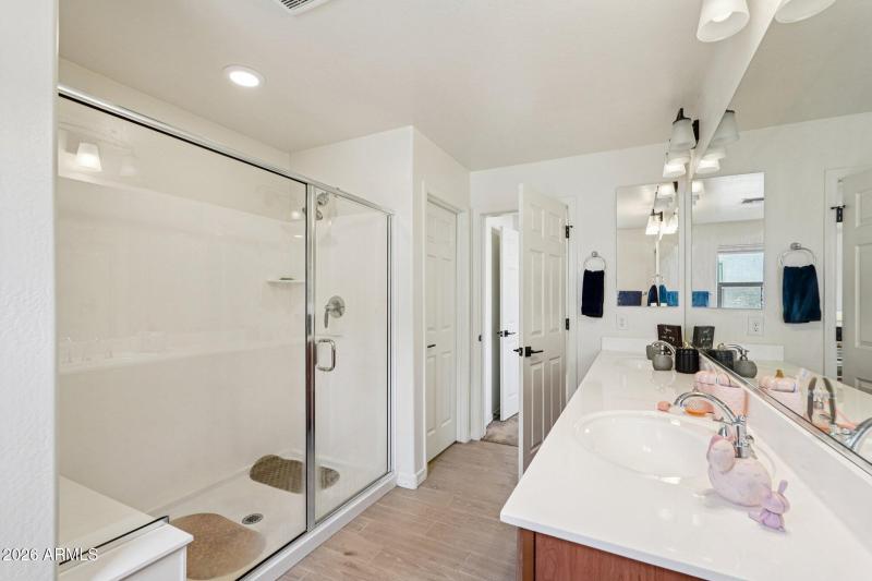 36-web-or-mls-W Odeum Ln-S2402-036