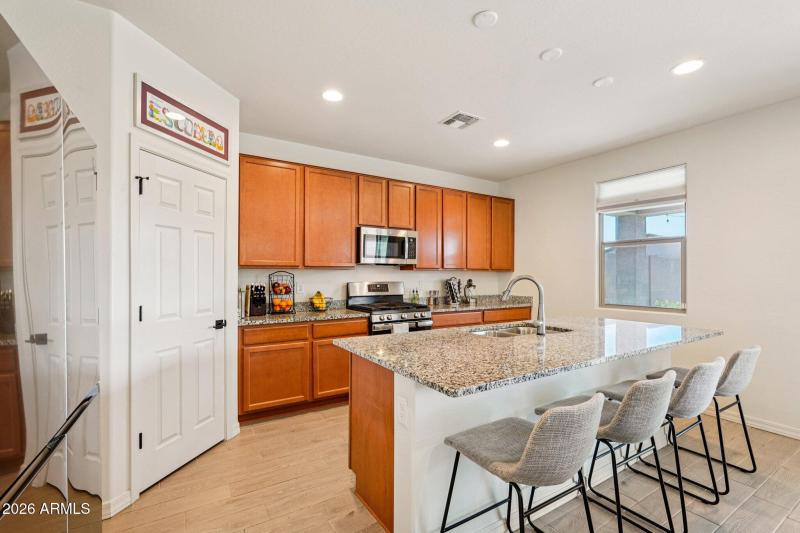 15-web-or-mls-W Odeum Ln-S2402-015