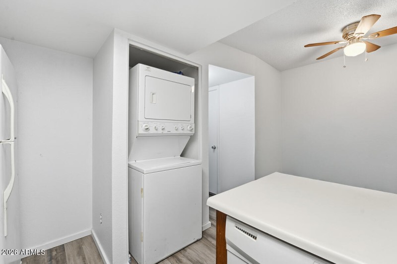 6610 W Kingston Ln-12