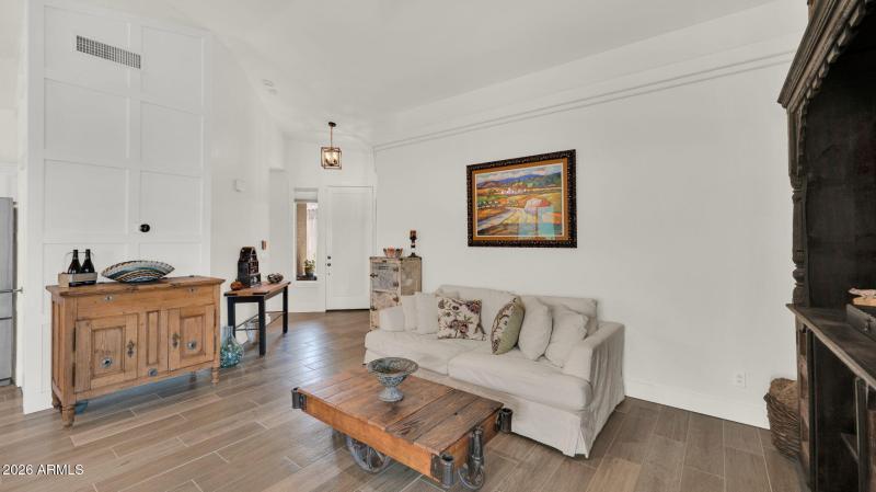 27-web-or-mls-P1454056