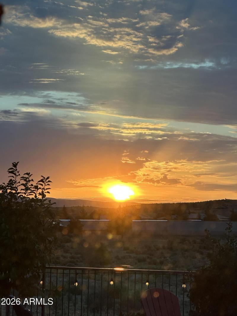 5373 AUTUMN LEAF SUNSET 6