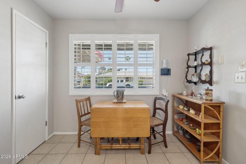 12-web-or-mls-10520-w-white-mountain-rd