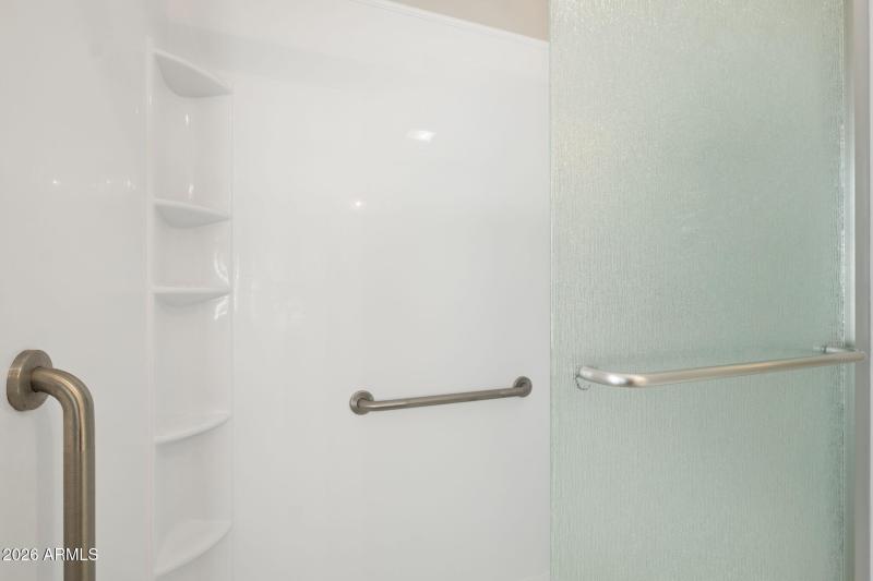 23-web-or-mls-10520-w-white-mountain-rd