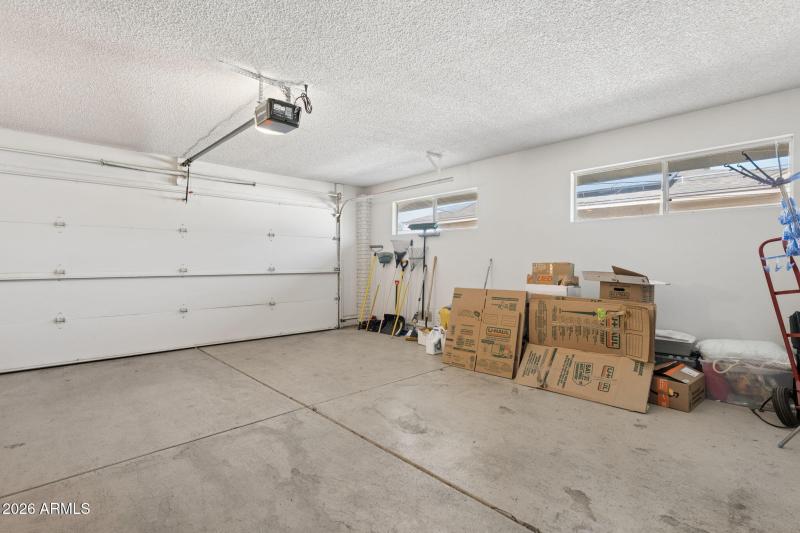 30-web-or-mls-10520-w-white-mountain-rd