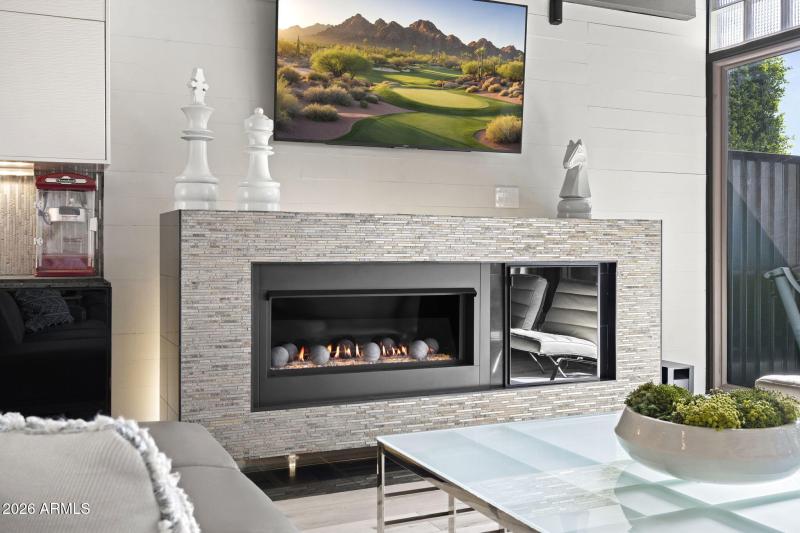 Fire & Glass Fireplace