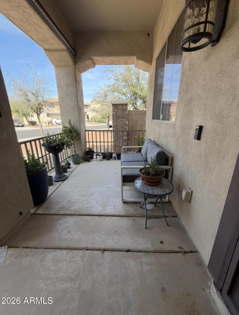 FRONT ENTYRANCE PORCH