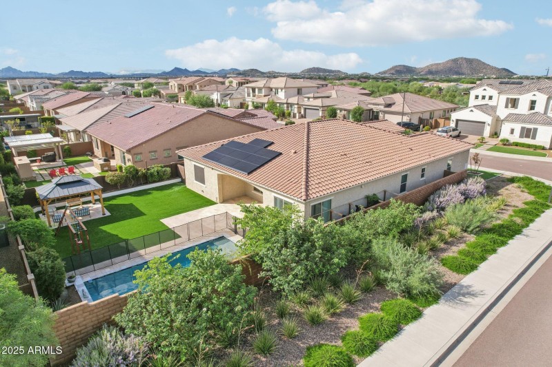 55-web-or-mls-N 34th St-S1410-055