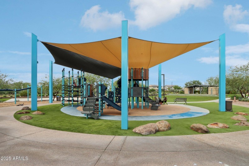 66-web-or-mls-N 34th St-1410-905