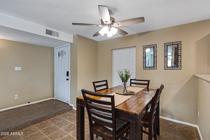 1127 W Grovers Ave-8