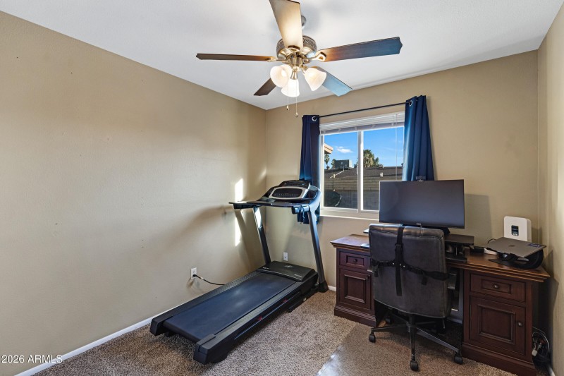 1127 W Grovers Ave-17