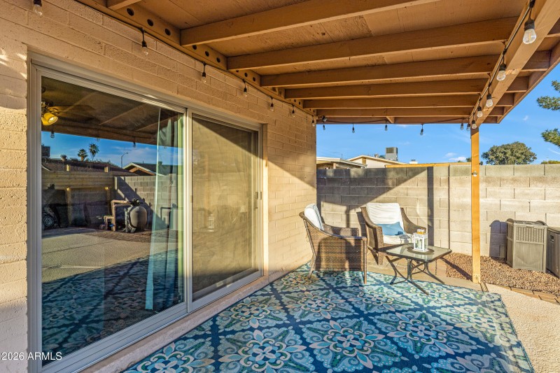 1127 W Grovers Ave-31