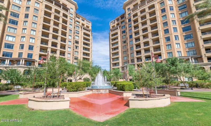 7181 E Camelback Rd-large-002-012-TOD656