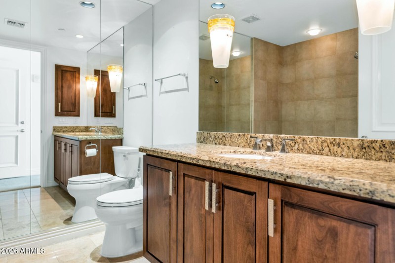 7181 E Camelback Rd-large-027-028-TOD762