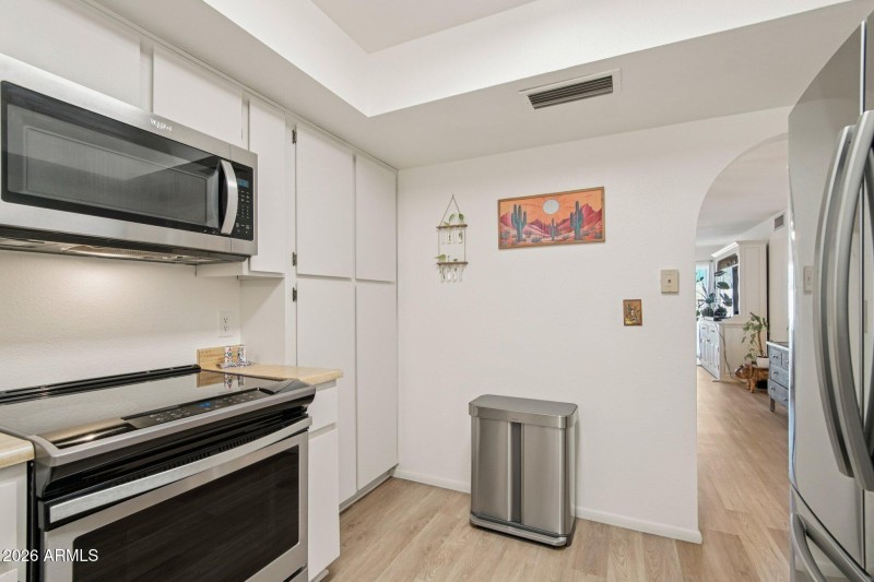 14-web-or-mls-W Harvard Dr-S2402-014