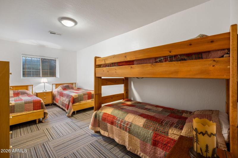 2236CrossCountryRd-HeberOvergaard-AZ-27