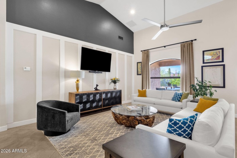 9718 E Inglewood Circle