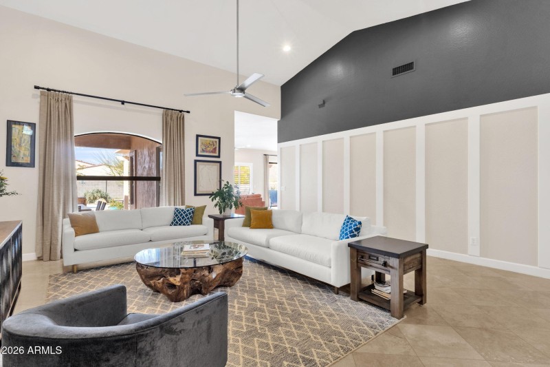 9718 E Inglewood Circle