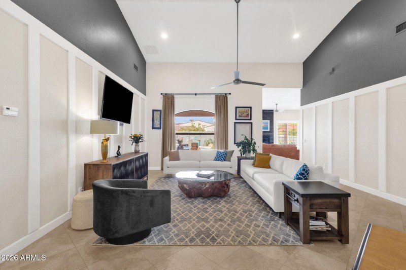 9718 E Inglewood Circle