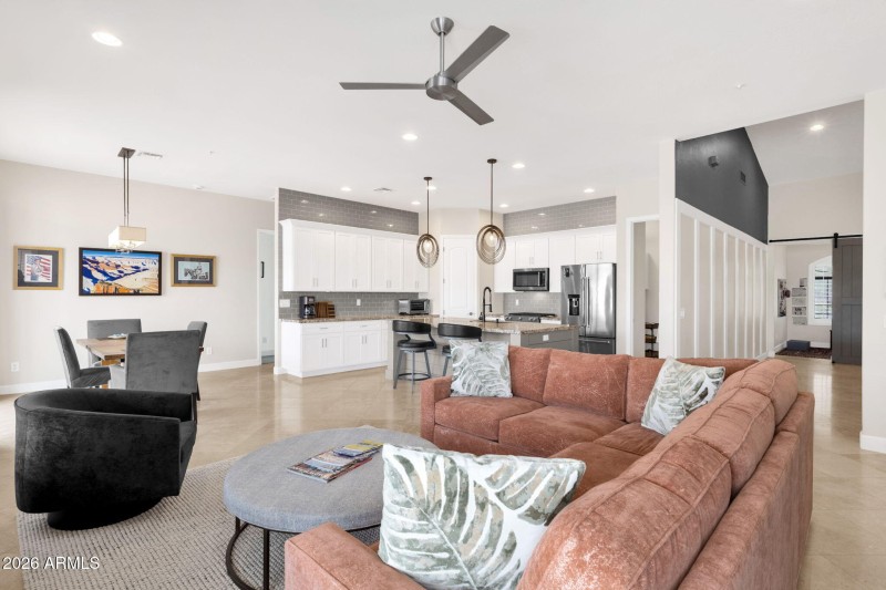 9718 E Inglewood Circle