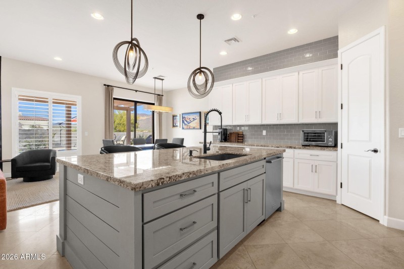 9718 E Inglewood Circle