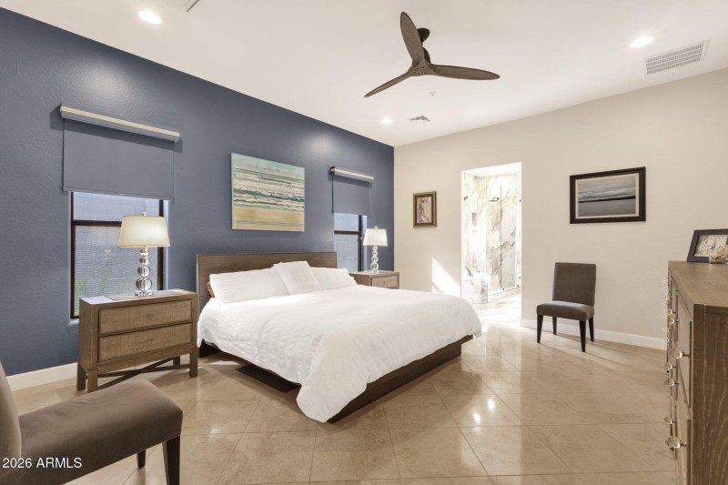 9718 E Inglewood Circle