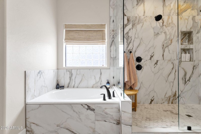 9718 E Inglewood Circle