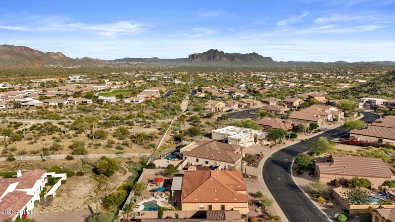 9718 E Inglewood Circle