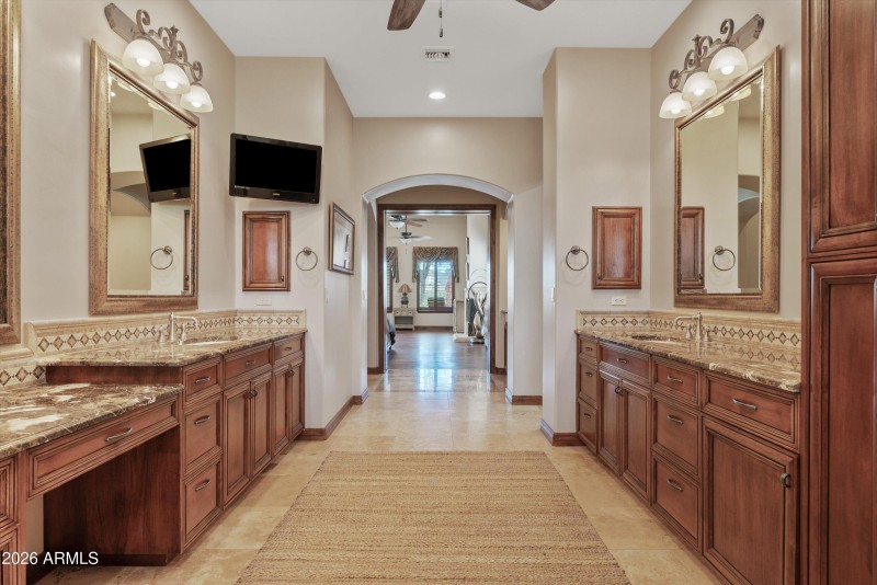 Primary Suite Bathroom