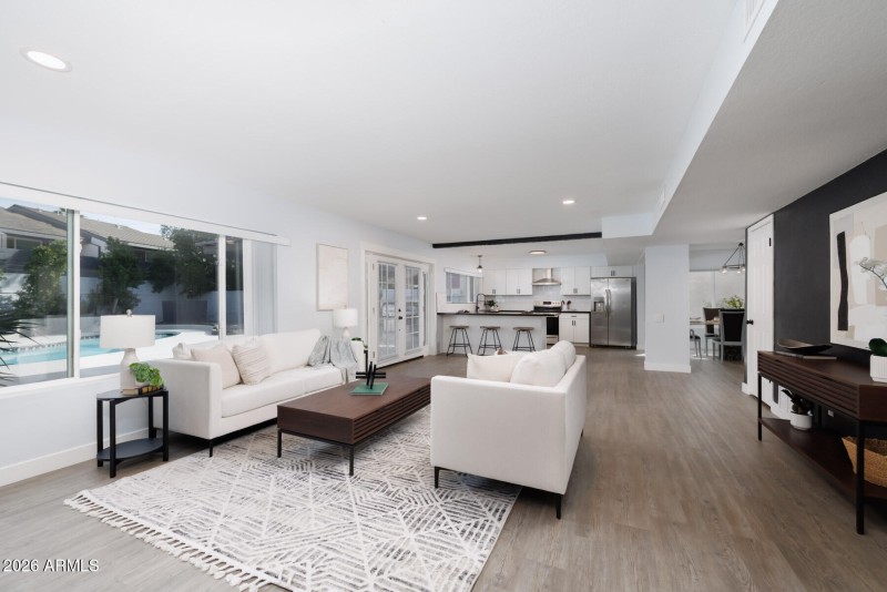 E Northshore Dr (1506)-27