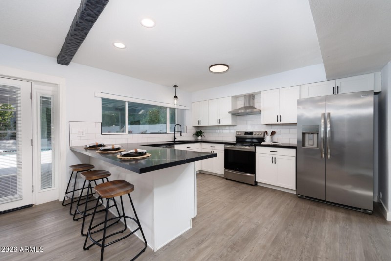 E Northshore Dr (1506)-22